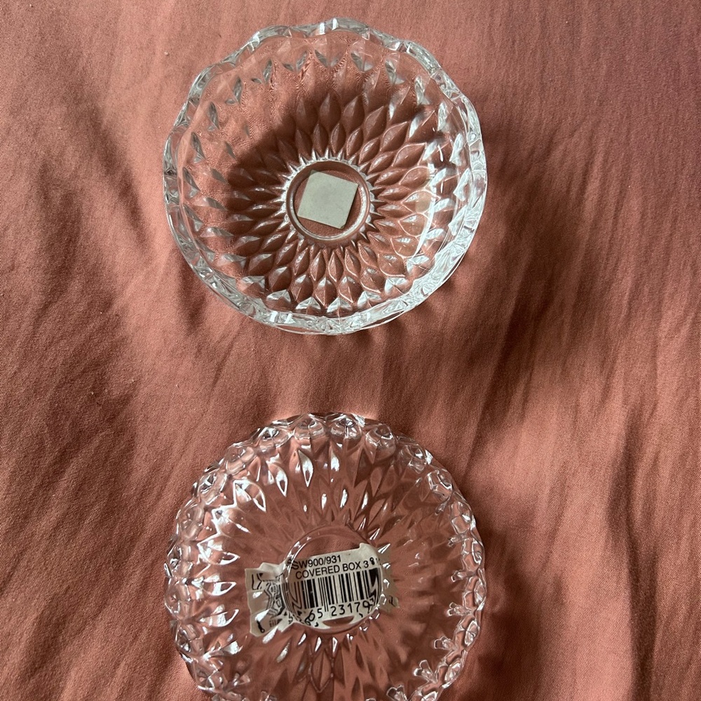 Mikasa Crystal Trinket Dish with Lid - Picture 6 of 8